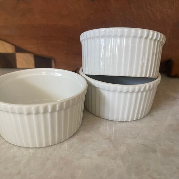 Apilco France set of 3 porcelain ramekins 3-1/4” - Picture 9 of 10